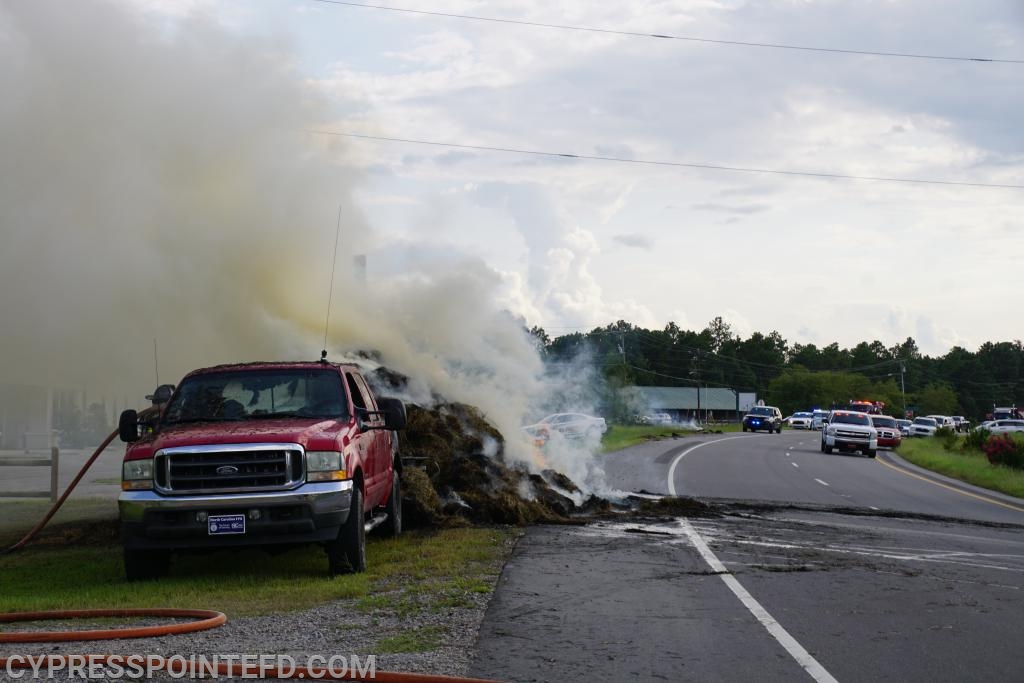 Vehicle Fire Snarls Traffic on U.S. 1 - Cypress Pointe Fire & Rescue